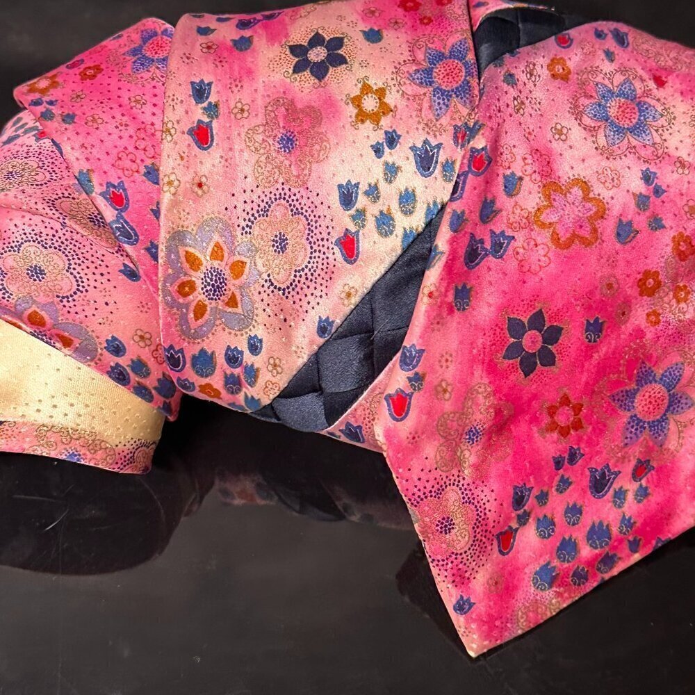 Italo Ferreti Silk Necktie Pink FLoral Tie Mens Neckwear painted Psychedelic VTG